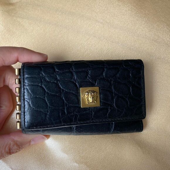 Versace key holder / wallet with gold hardware - Picture 1 of 8